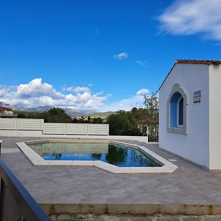 Con Piscina Vista Mare Villa